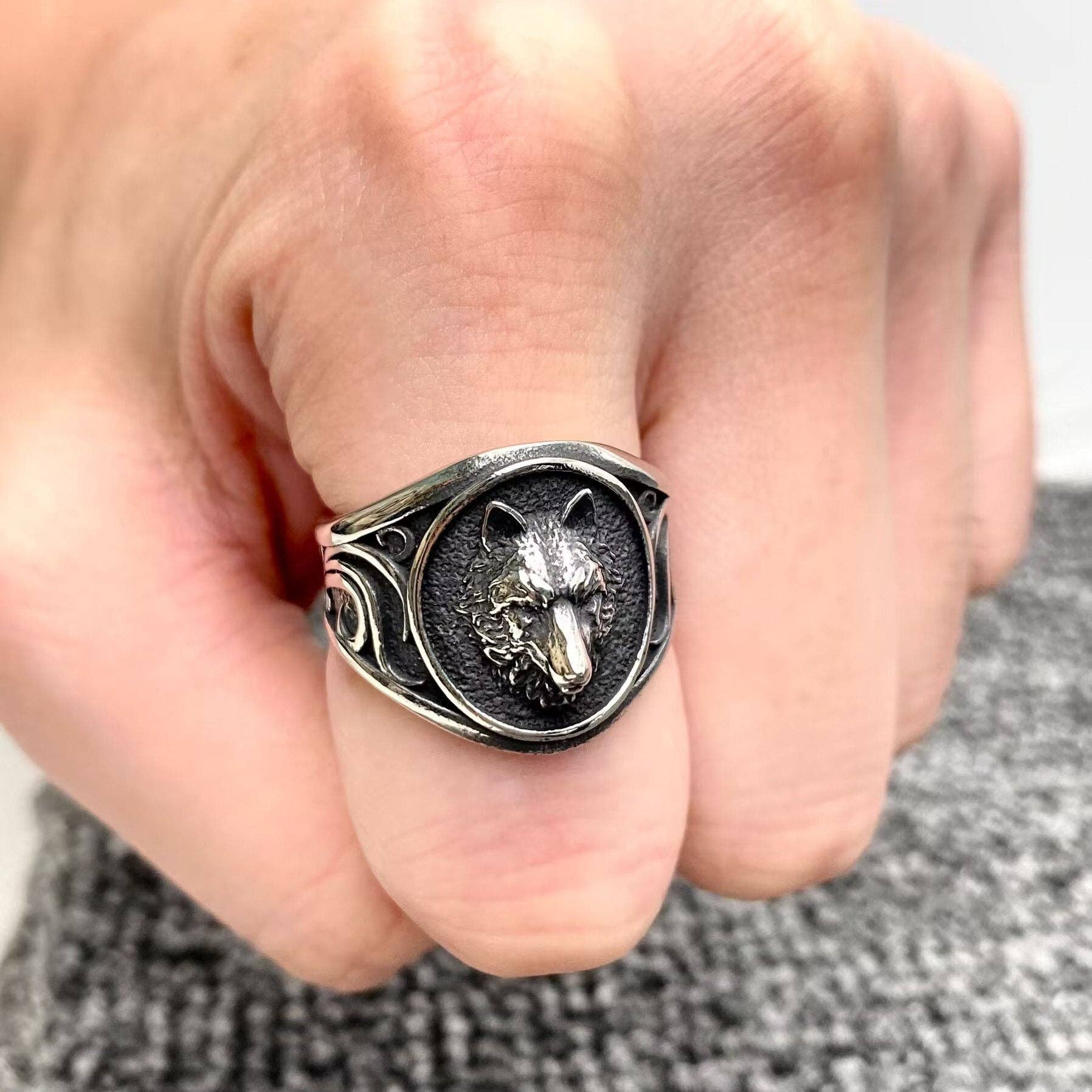 Wolf Head Men's Stainless Steel Ring
