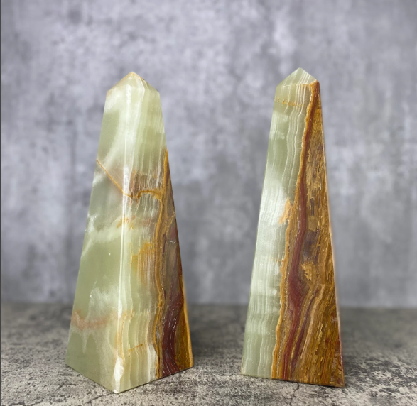 10" Green Onyx Obelisk
