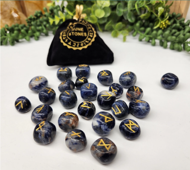 Runes Sets w/ Pouch & Instructions